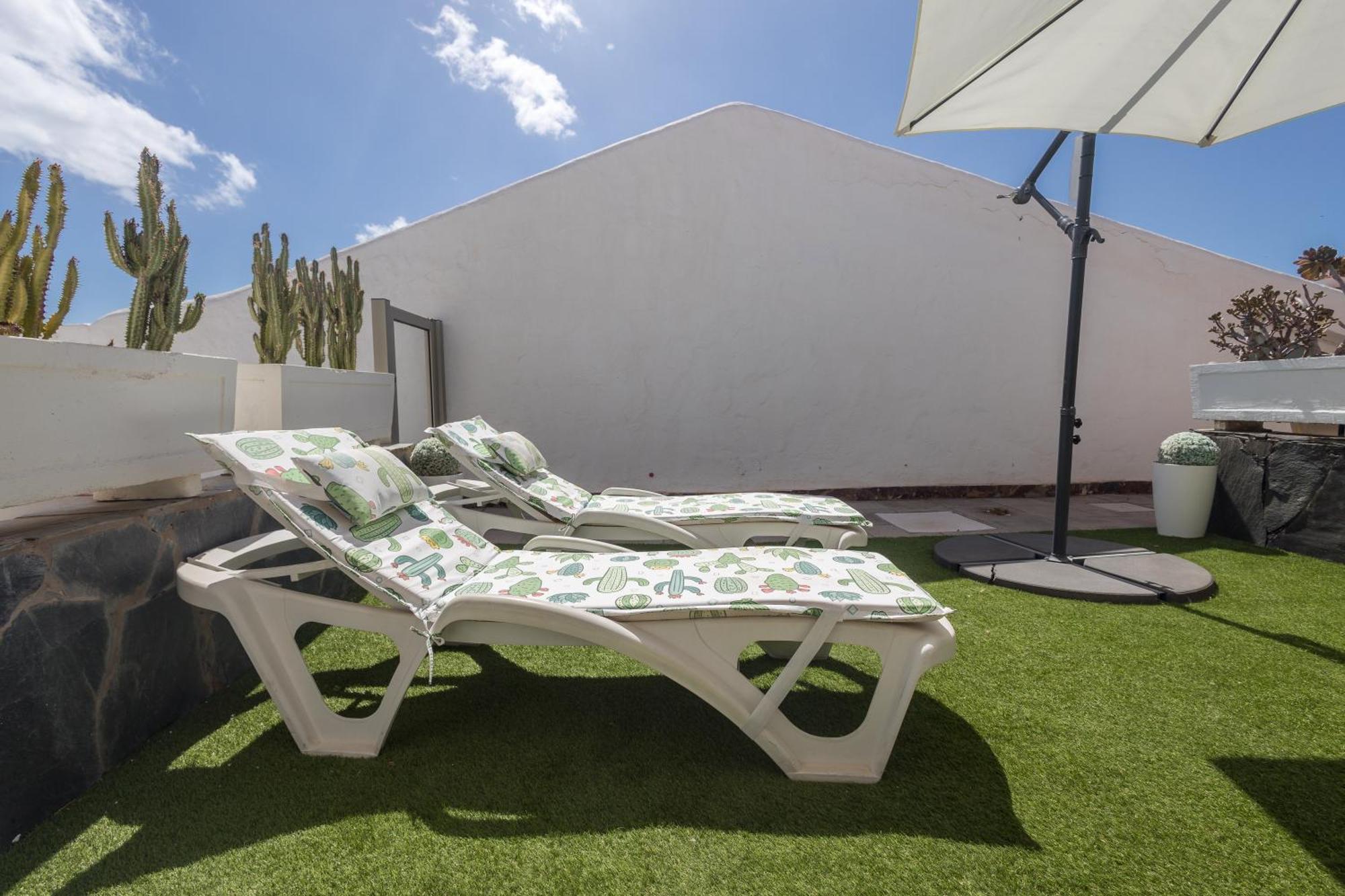 Bungalow playa Águila terraza piscina by Lightbooking Maspalomas  Exterior foto